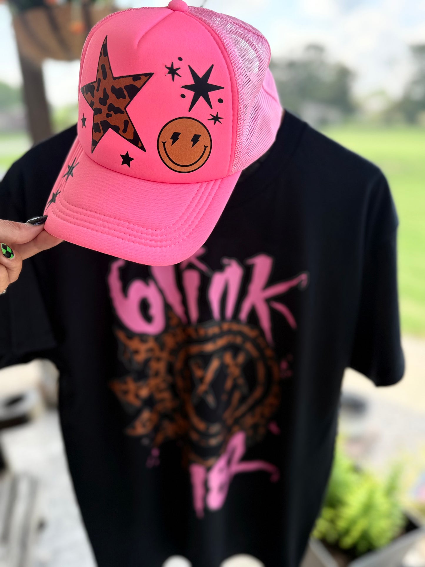 BLiNK182 GRAPHIC TEE