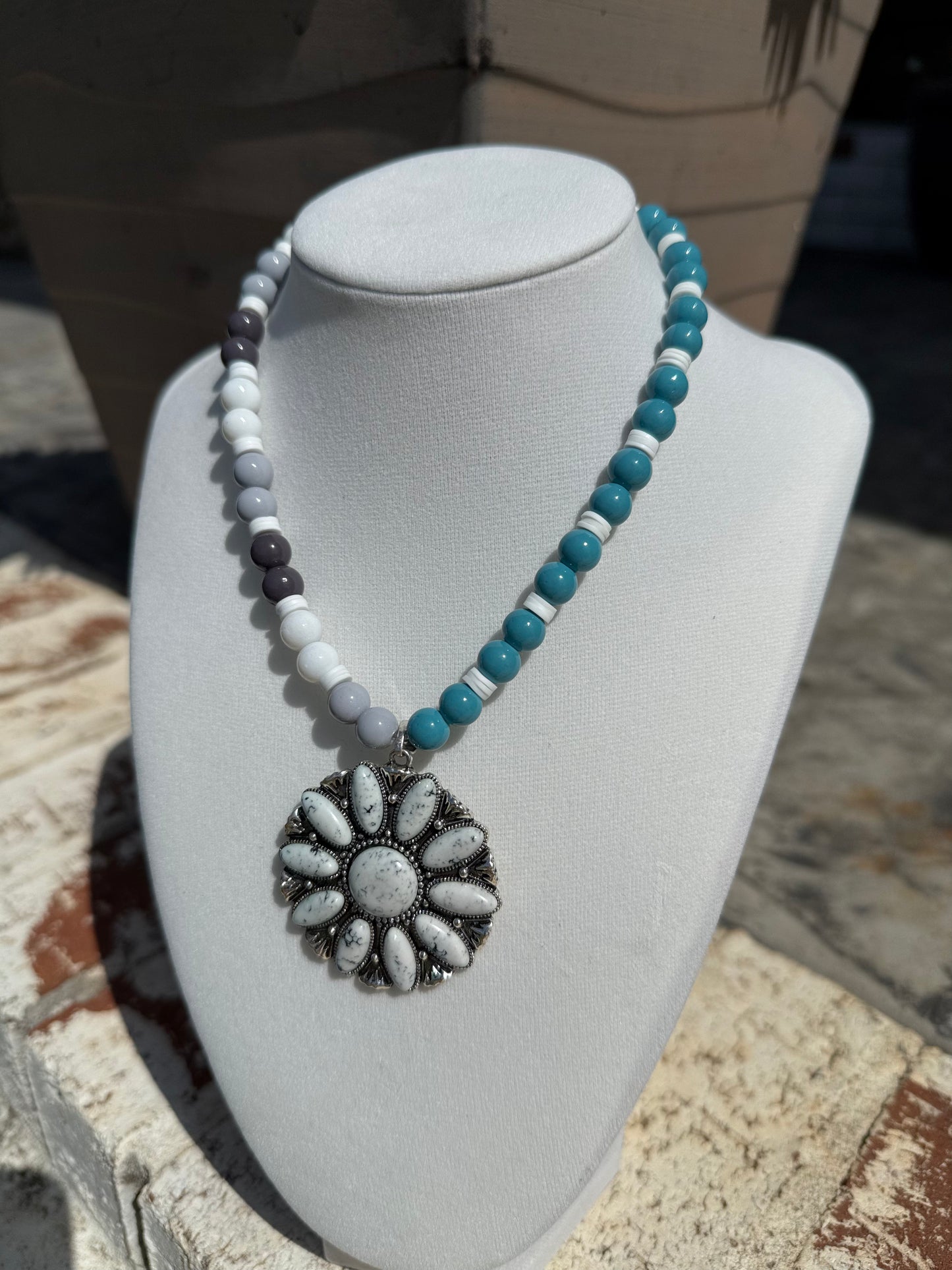 The Western Vibe Necklace