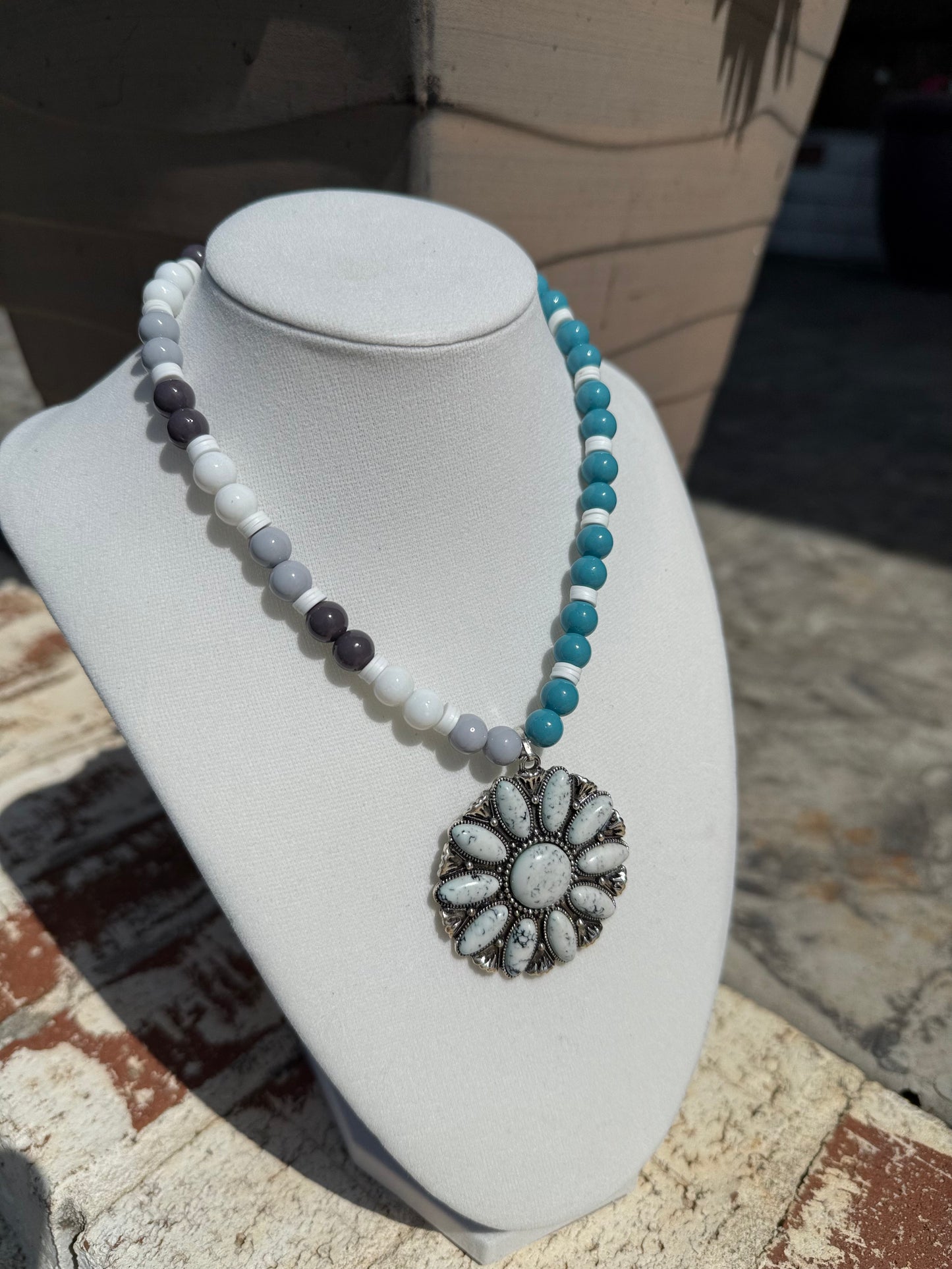 The Western Vibe Necklace