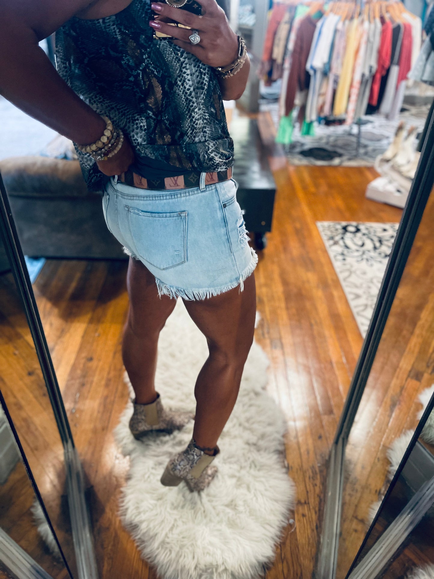 KanCan Boyfriend Short