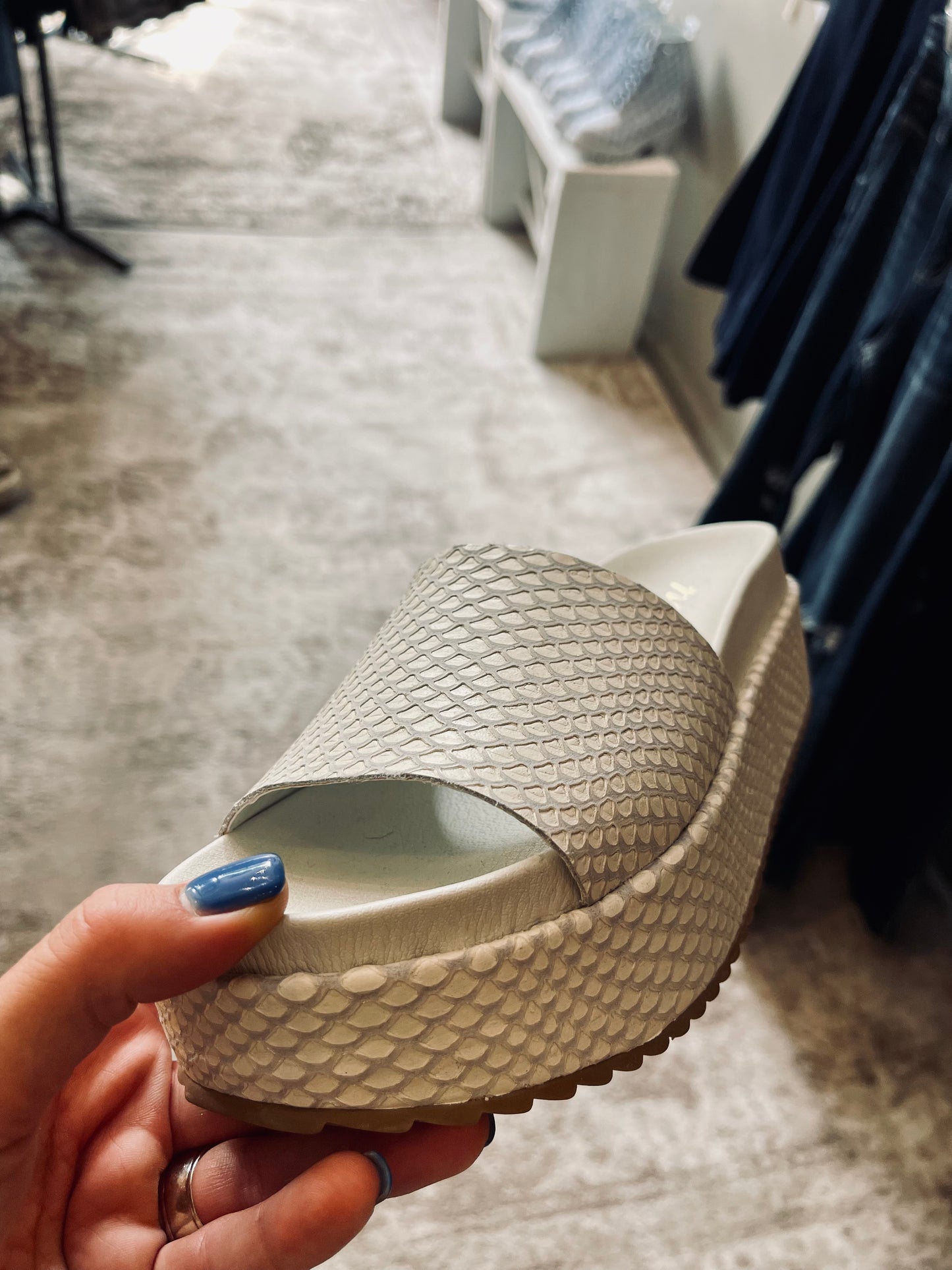 Whitesnake Sandal
