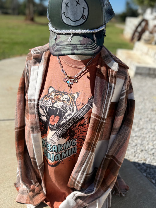 BREAKING BENJAMIN GRAPHIC TEE